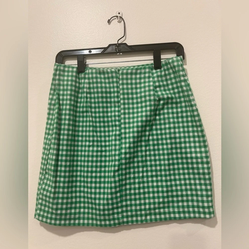 Love On A Hanger size 9 skirt